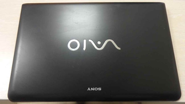42.4MR09.001-AE Rev:A01 Крышка матрицы ноутбука Sony